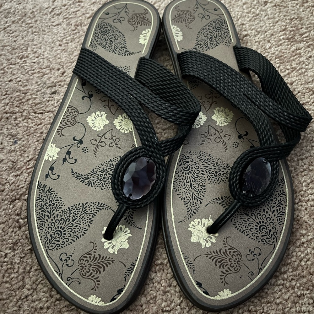 Brown Floral Embossed Sole